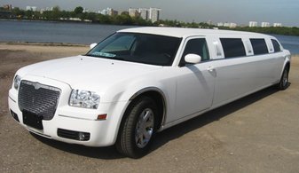 Свадебный лимузин Chrysler 300C № У3598, белый