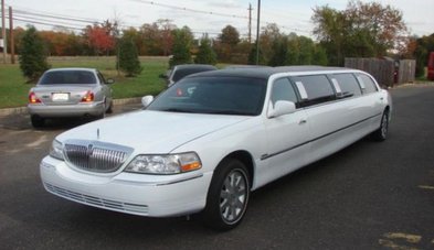Лимузин на свадьбу № Н3616 - Транспортная компания Небесный тихоход