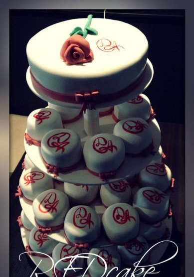 Свадебный торт R34910 - Компания REDcake