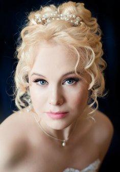 Cвадебная прическа Т14527 с собранными волосами