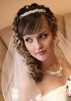 Cвадебная прическа Т14529 с распущенными волосами