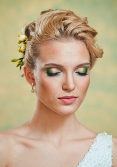 Cвадебная прическа С16109 с собранными волосами