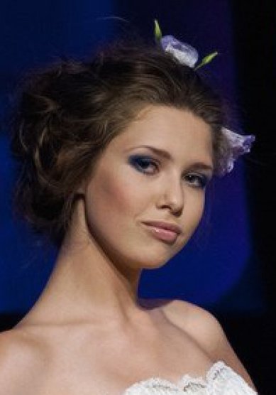 Прическа на свадьбу Л14398 - Стилист-визажист Лариса Галина