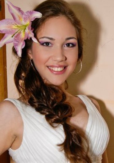 Прическа на свадьбу Л14410 - Стилист-визажист Лариса Галина