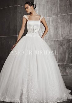 Свадебное платье 022-W27774. С пышной юбкой, длинное со шлейфом.