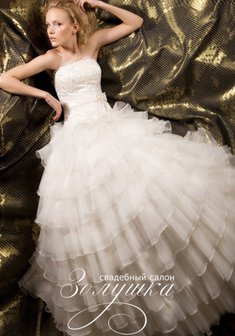 Свадебное платье А28135. С пышной юбкой, длинное без шлейфа.