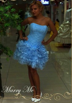 Вечернее платье M28757. С пышной юбкой, короткое без шлейфа.