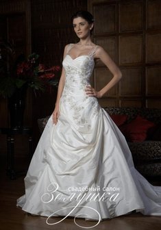 Свадебное платье Linda-А39200. С пышной юбкой, длинное со шлейфом.