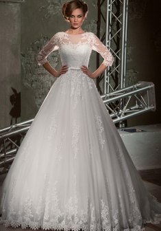 Свадебное платье Deja-B45020. А-силуэт, длинное со шлейфом.