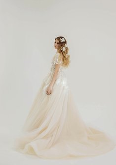 Свадебное платье 001-А68977. С пышной юбкой, длинное со шлейфом.