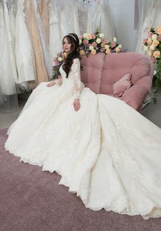 Свадебное платье AMIR-А68981. С пышной юбкой, длинное со шлейфом.